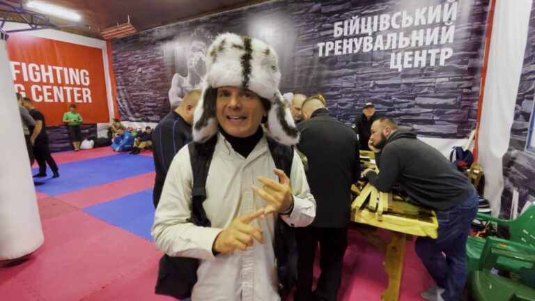 History 2 emitirá el impactante episodio de “Buscando a Dios” realizado en plena guerra en Ucrania