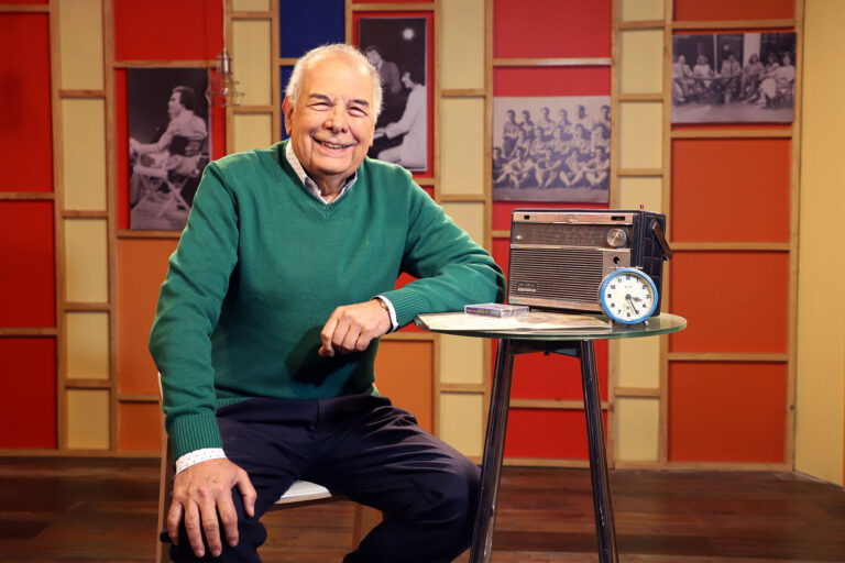 Juan La Rivera retorna a la televisión en REC para conducir un programa que revivirá los años 60’