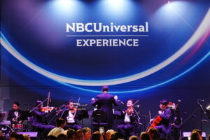 NBCUniversal presentó su Upfront para el 2023 y congregaron a grandes estrellas latinas