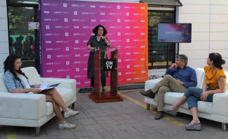 Autoridades de gobierno y canales de televisión celebran el Día Mundial de la TV destacando su rol social