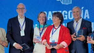 Pedro Carcuro es distinguido como uno de los 100 líderes mayores 2022