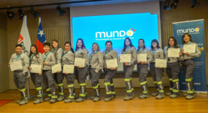 La Pintana y Cerro Navia ya tienen la primera cuadrilla de Técnicas Femeninas certificadas por MUNDO Telecomunicaciones