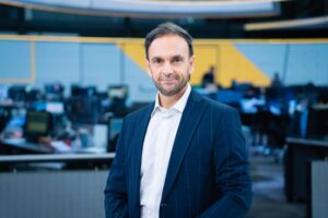 Meganoticias Alerta cumple tres años al aire bajo la conducción del periodista Rodrigo Sepúlveda