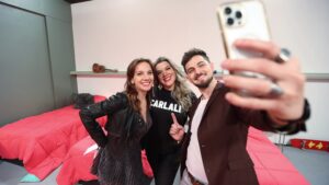 Carlali, primera eliminada de reality show en Chile, es protagonista de nueva campaña “Casa Zapping”