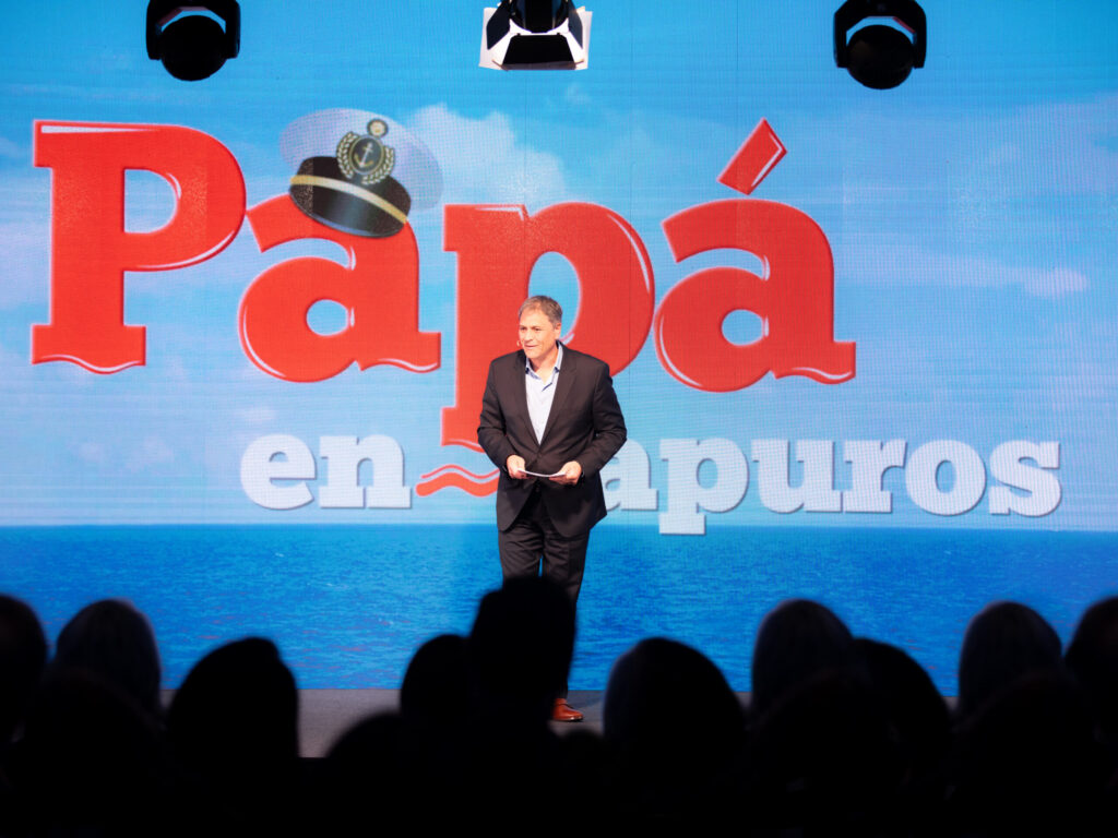 Mega estuvo presente en el lanzamiento de la versión peruana de “Papá a la deriva”