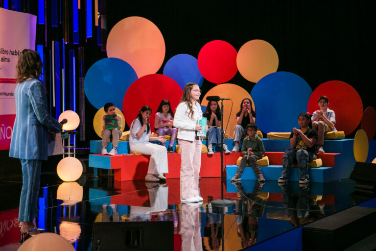 La final se verá por NTV: “El Placer de Oír Leer”, el mayor concurso de lectura en voz alta de Chile, abre convocatoria para alumnos de 3º a 6º básico