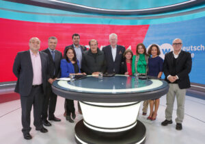 TVN y la cadena alemana Deutsche Welle sellan importante acuerdo de cooperación