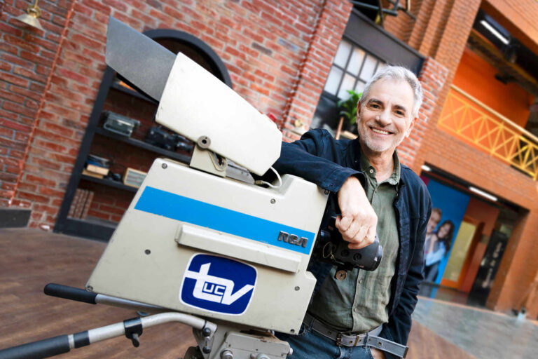 Álvaro Rudolphy vuelve a Canal 13 y tendrá un programa apelando su pasión como coleccionista