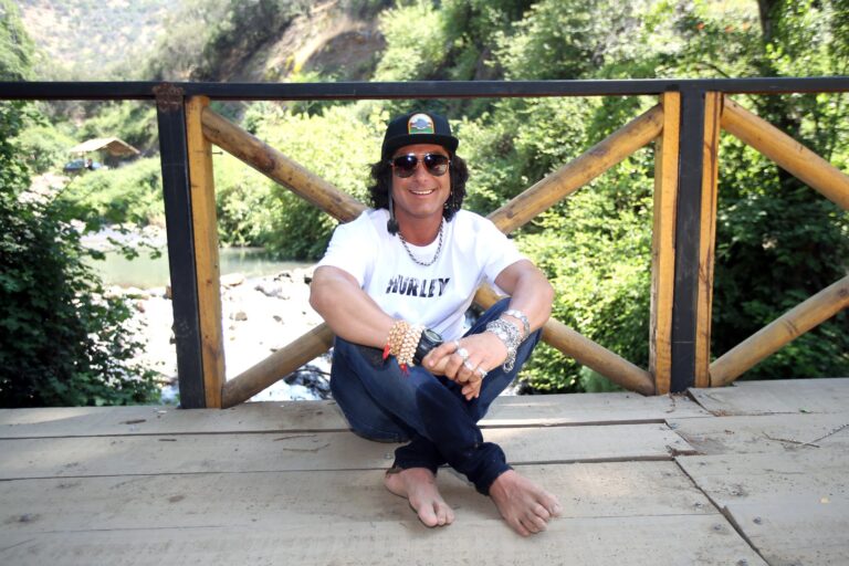 Canal 13 emitirá este sábado un programa especial de Claudio Iturra a un año de su fallecimiento