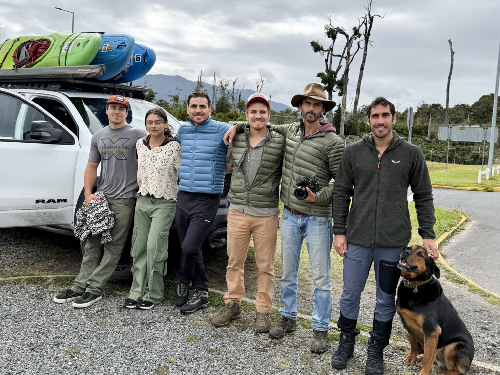 Con un viaje a la Patagonia Chilena, “El Clan” lidera por tercera semana consecutiva, consolidándose como nuevo éxito de la TV chilena