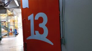 Con la cobertura especial de “Teletrece” y “Mundos Opuestos”, Canal 13 se impone como el canal más visto de este domingo