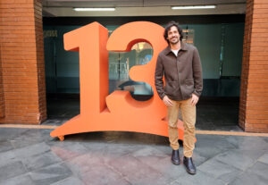 “Mi boda es una trampa”, es el título de la primera mininovela de Canal 13 y tendrá de regreso a Matías Assler al mundo de la ficción