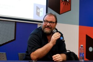 Álvaro Díaz, creador de “31 minutos” en FILUNI: “La IA y esos inventos son verdaderos atajos para ser más flojos”