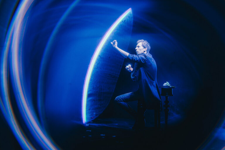 Premios PRODU 2025: Jean Paul Olhaberry lleva la magia de Chile a la final con su serie “Mapa Mágico”