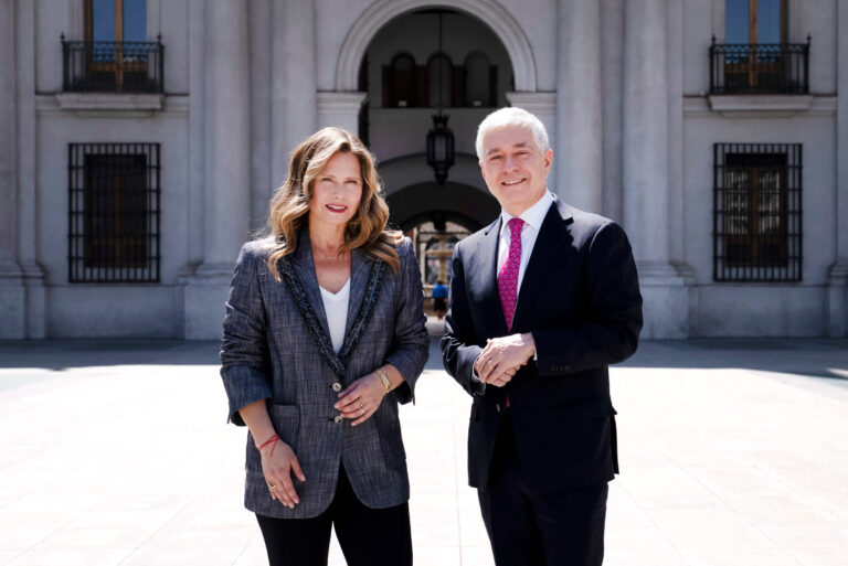 Desde segmentos temáticos hasta preguntas cruzadas entre los candidatos: así será el formato del debate que transmitirá este domingo por Canal 13