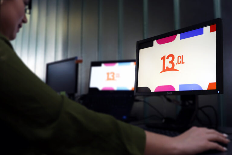 Sitio web de Canal 13 cumple dos años liderando en permanencia entre los medios chilenos: logró promedio de 115 millones de minutos