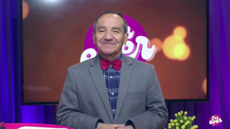 A la edad de 69 años fallece Hernán “Nanito” Aravena, recordado conductor de “Forever”