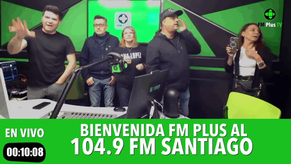 “Somos una radio super interactiva, super cercana, que les gusta como sentirse parte”: Así fue la llegada de FM Plus a la Región Metropolitana