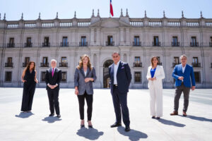 Canal 13 sorprende en estas elecciones presidenciales de segunda vuelta: Rostros y programas lo harán en terreno