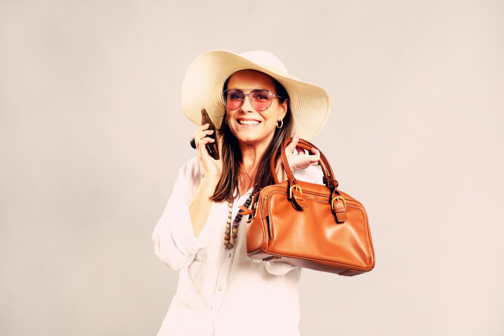 ¡En estilo hippie chic!: así será el look de Claudia Conserva en su regreso a la ficción y debutando como figura de teleseries verticales