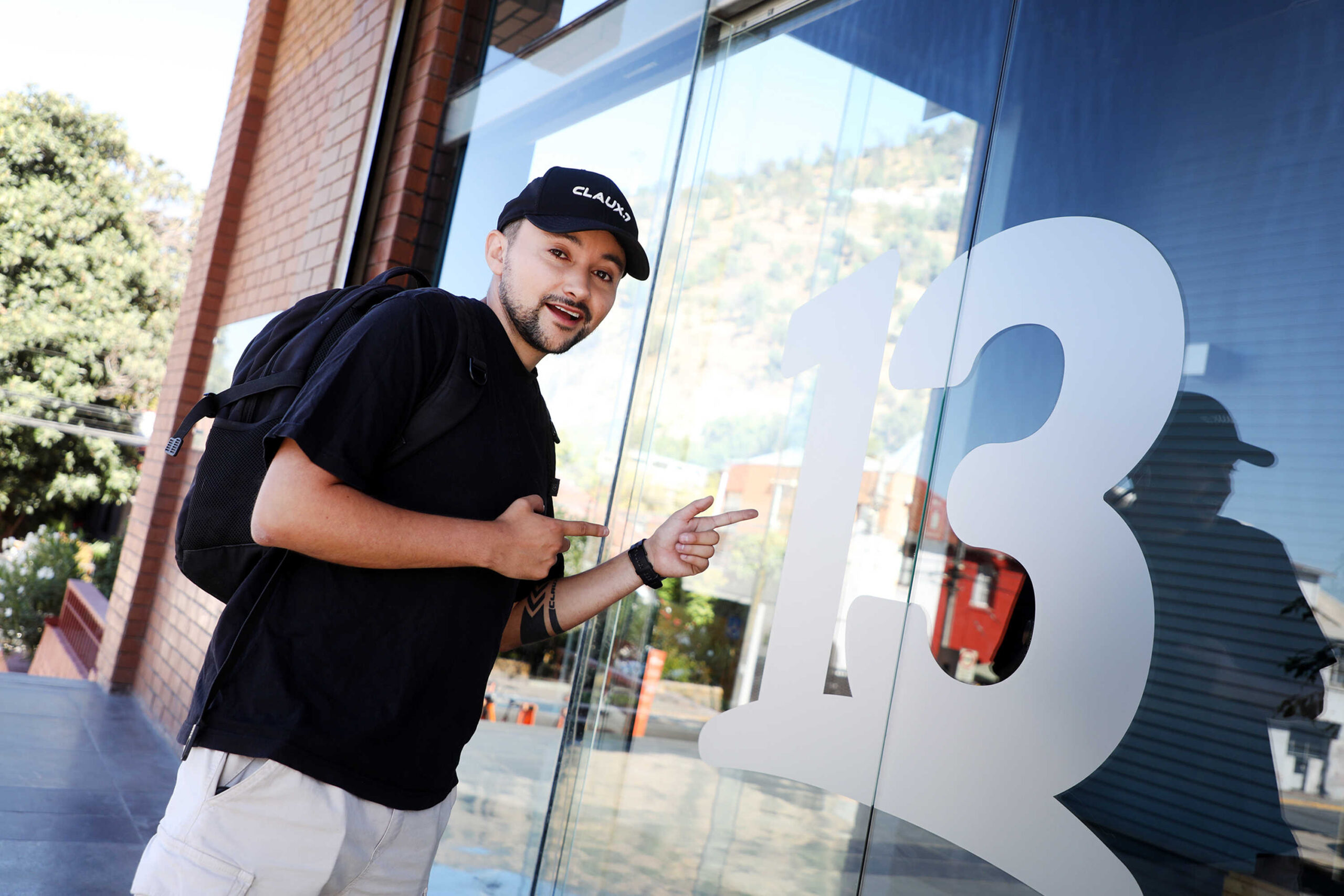 El reconocido YouTuber Claux.7 se suma a Canal 13 con interesante proyecto para el Área Cultural