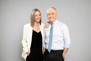 Confirman fecha para el debut de Consuelo Saavedra al mando de “Teletrece tarde” junto a Iván Valenzuela