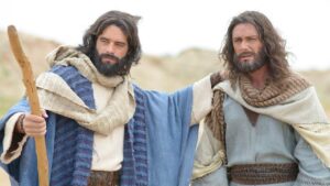 Con la “Maratón de Santiago” y “Moisés y los 10 mandamientos” TVN se ubica en el podio de lo más visto del domingo